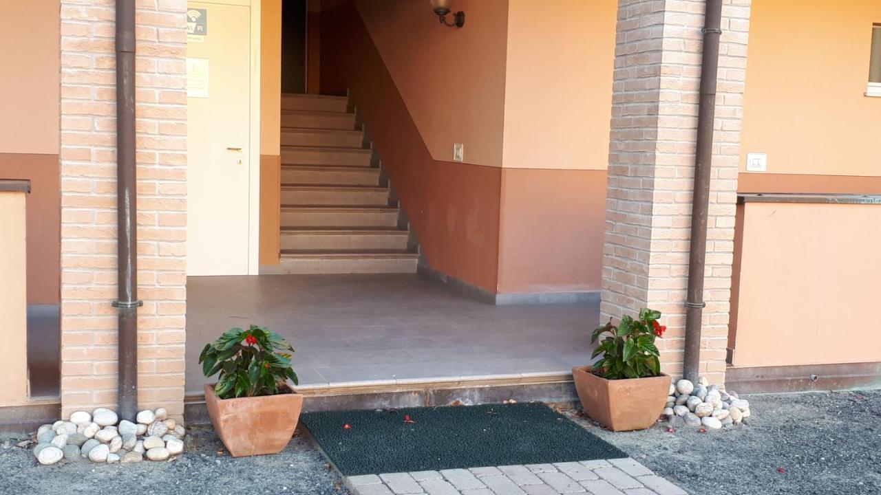 Villa Meli Lupi - Residenze Temporanee 파르마 외부 사진