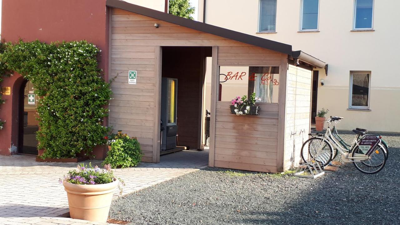 Villa Meli Lupi - Residenze Temporanee 파르마 외부 사진
