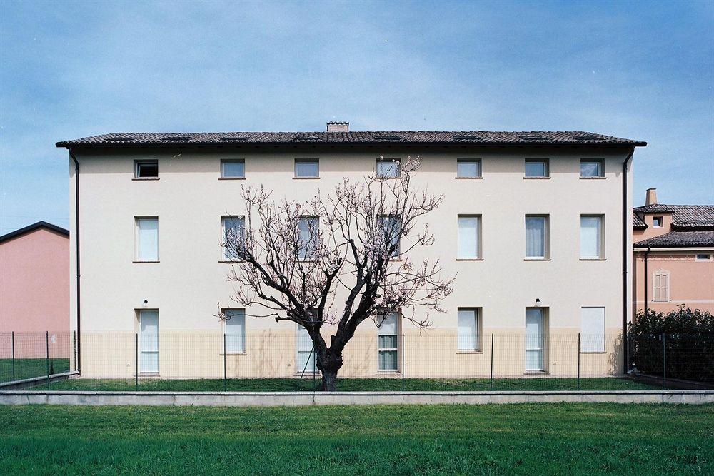 Villa Meli Lupi - Residenze Temporanee 파르마 외부 사진