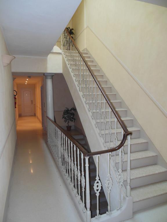 Villa Meli Lupi - Residenze Temporanee 파르마 외부 사진